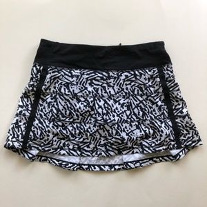 Lululemon Pace Rival Skirt II Animal Print Size 4
